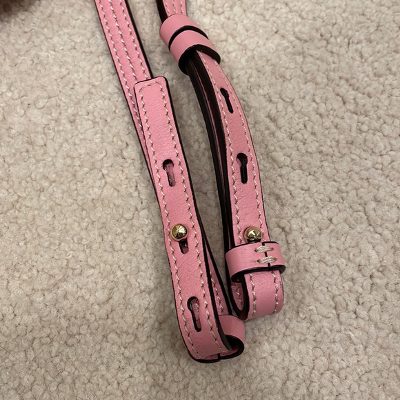 Chloe Faye crossbody pink bag - Picture 12 of 14